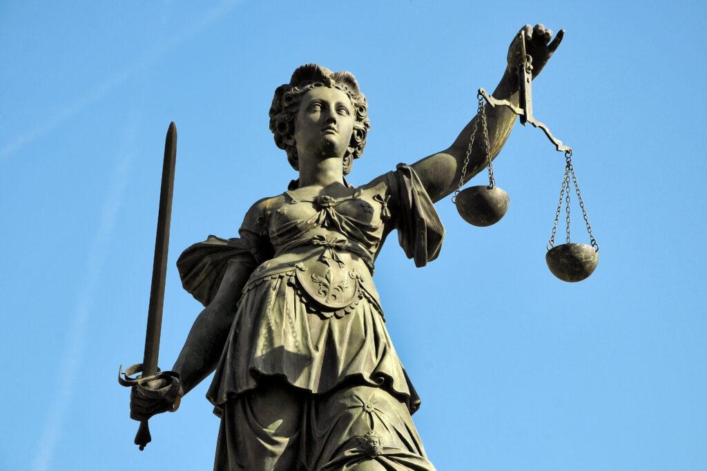 Polizei stolpert über Harnstein